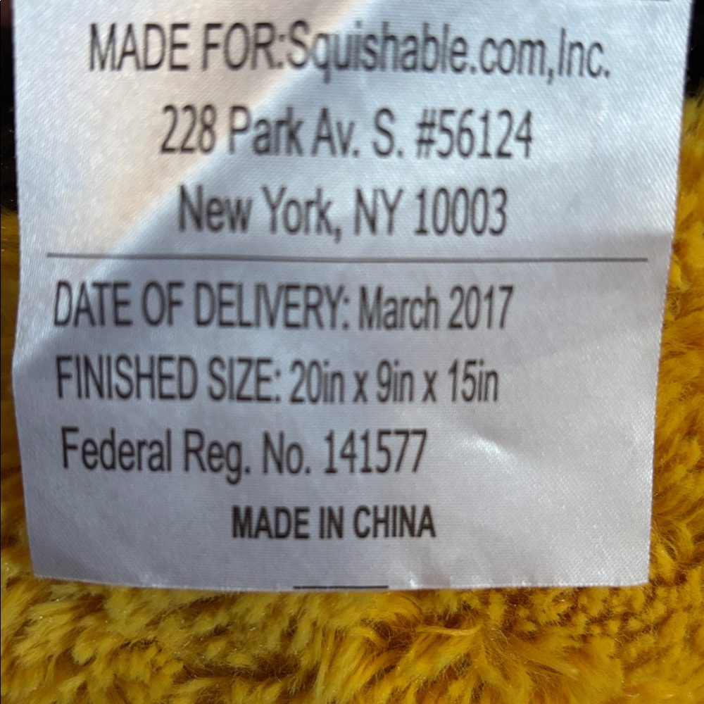 Squishable Fuzzy Bumblebee - Picture 3 of 6